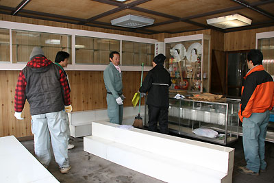 �~�������v��